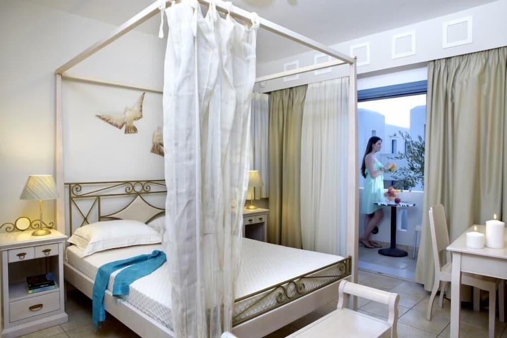 ไมทอส สวีท นาซอส Hotel อาโยส โพรโกปิออส ภายนอก รูปภาพ
